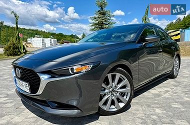 Седан Mazda 3 2023 в Львові