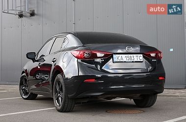 Седан Mazda 3 2014 в Киеве