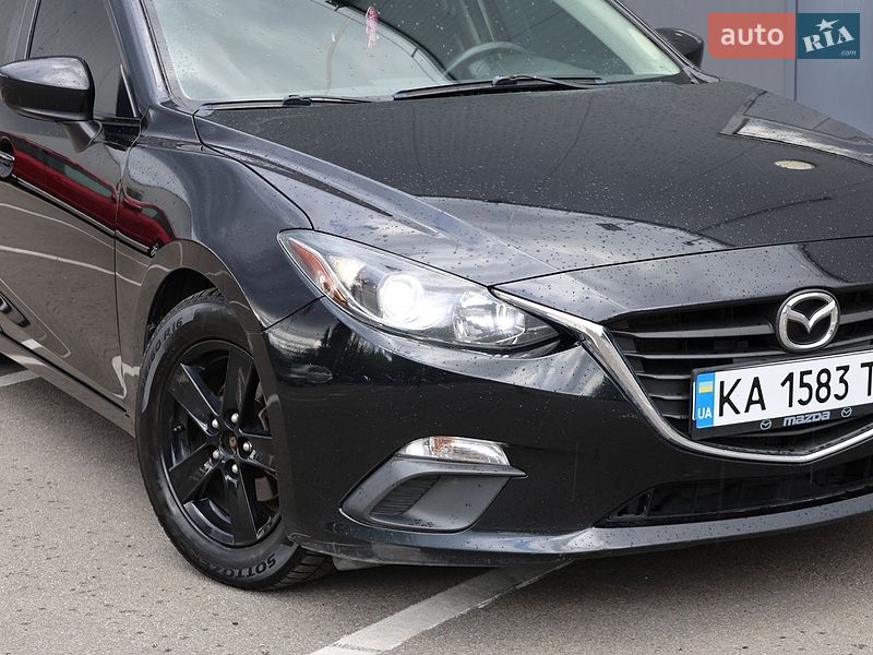 Седан Mazda 3 2014 в Киеве