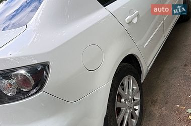 Седан Mazda 3 2008 в Черновцах