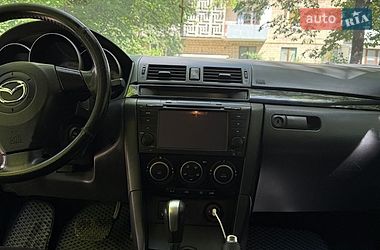 Седан Mazda 3 2008 в Черновцах