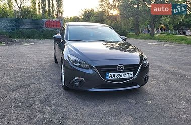 Седан Mazda 3 2015 в Полтаве
