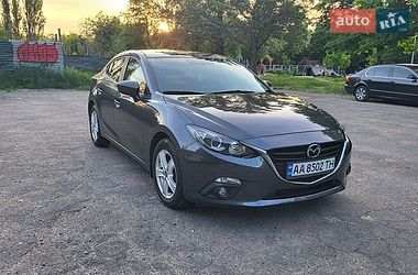 Седан Mazda 3 2015 в Полтаве