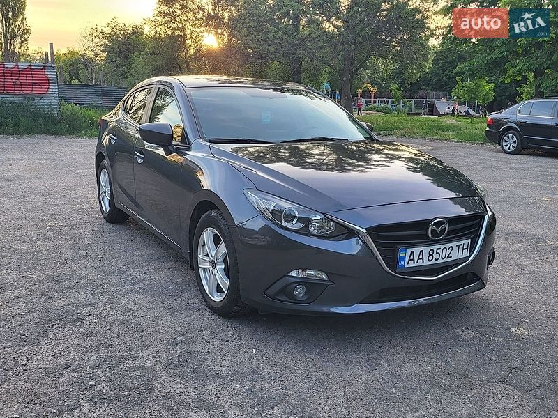 Седан Mazda 3 2015 в Полтаве