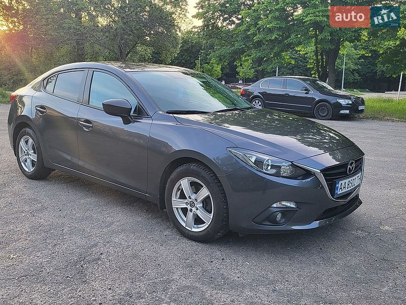 Седан Mazda 3 2015 в Полтаве