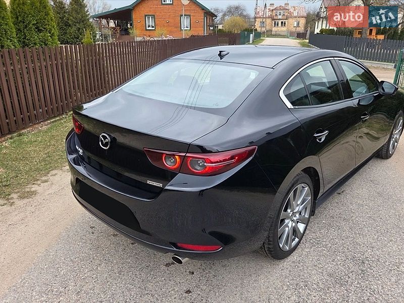 Седан Mazda 3 2022 в Львові