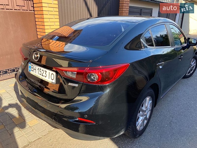 Седан Mazda 3 2018 в Одесі