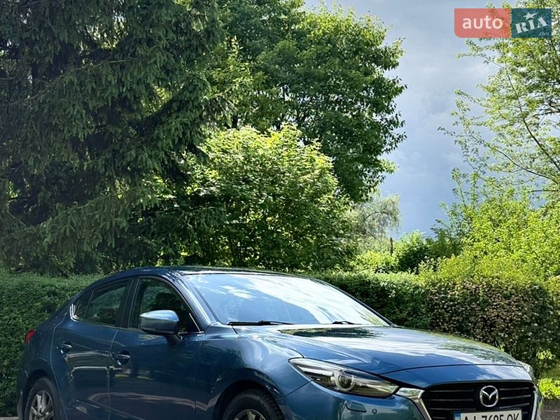 Седан Mazda 3 2017 в Обухові