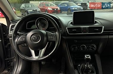 Хетчбек Mazda 3 2016 в Харкові