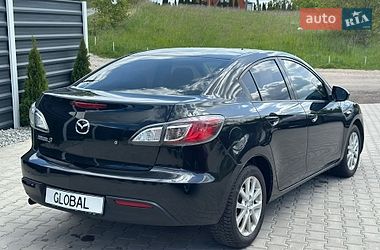 Хэтчбек Mazda 3 2013 в Ровно
