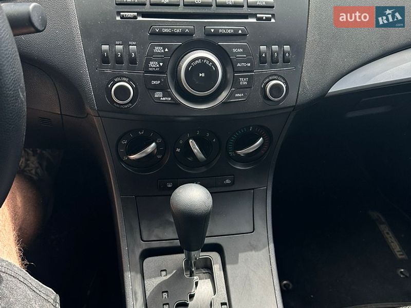 Хэтчбек Mazda 3 2013 в Ровно
