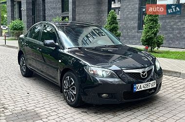 Седан Mazda 3 2008 в Киеве