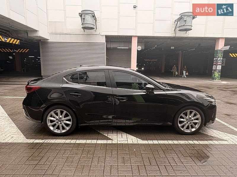 Седан Mazda 3 2016 в Києві