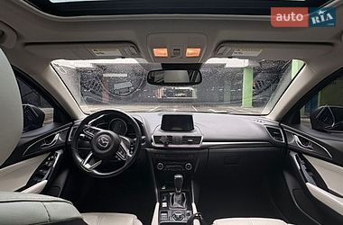 Седан Mazda 3 2016 в Києві