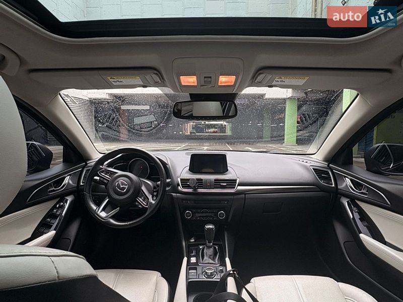 Седан Mazda 3 2016 в Києві