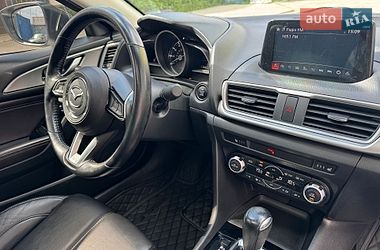 Седан Mazda 3 2018 в Києві