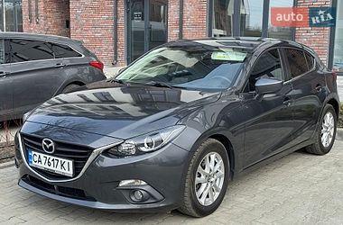 Хэтчбек Mazda 3 2015 в Умани