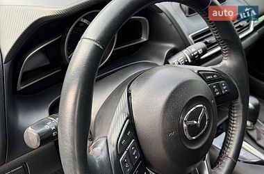 Хэтчбек Mazda 3 2015 в Умани