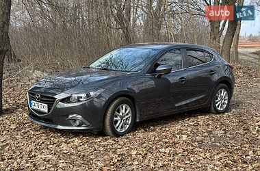 Хэтчбек Mazda 3 2015 в Умани