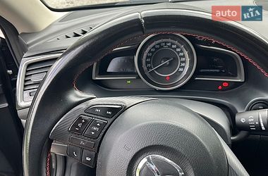 Седан Mazda 3 2016 в Києві