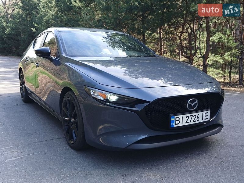 Хэтчбек Mazda 3 2022 в Полтаве
