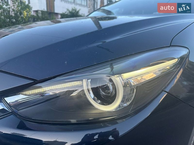 Седан Mazda 3 2018 в Киеве фото 7 Седан Mazda 3 2018 в Киеве