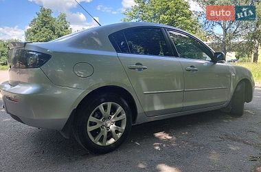 Седан Mazda 3 2008 в Жовтих Водах