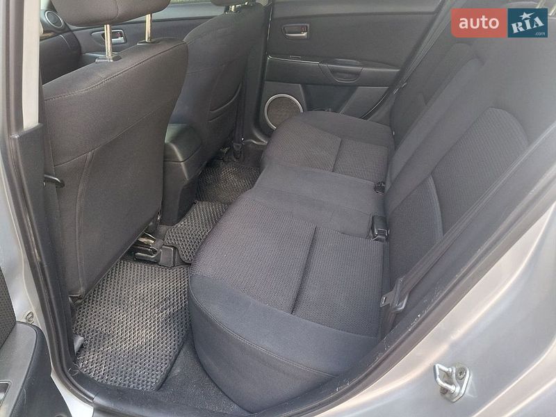Седан Mazda 3 2008 в Жовтих Водах