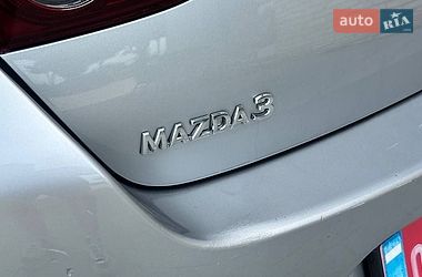 Седан Mazda 3 2019 в Луцьку