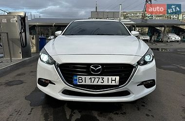 Седан Mazda 3 2017 в Полтаве