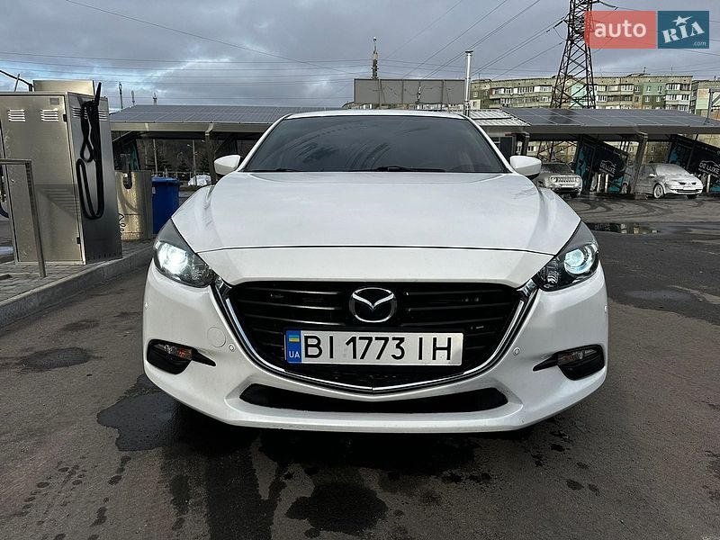 Седан Mazda 3 2017 в Полтаве