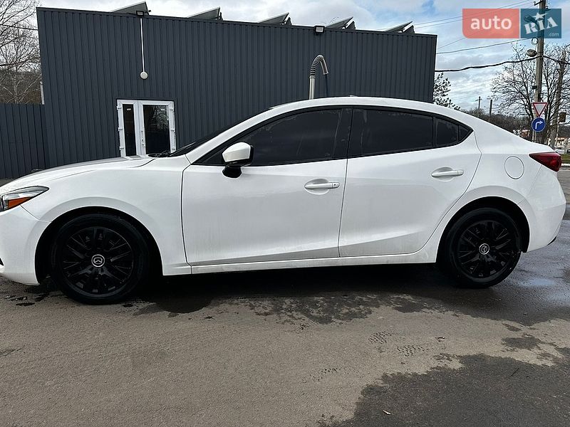 Седан Mazda 3 2017 в Полтаве