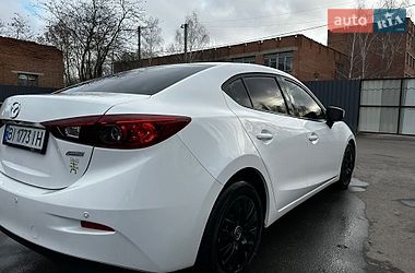 Седан Mazda 3 2017 в Полтаве