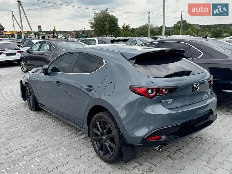 Mazda 3 2024