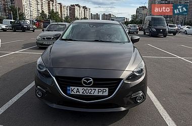 Седан Mazda 3 2014 в Киеве