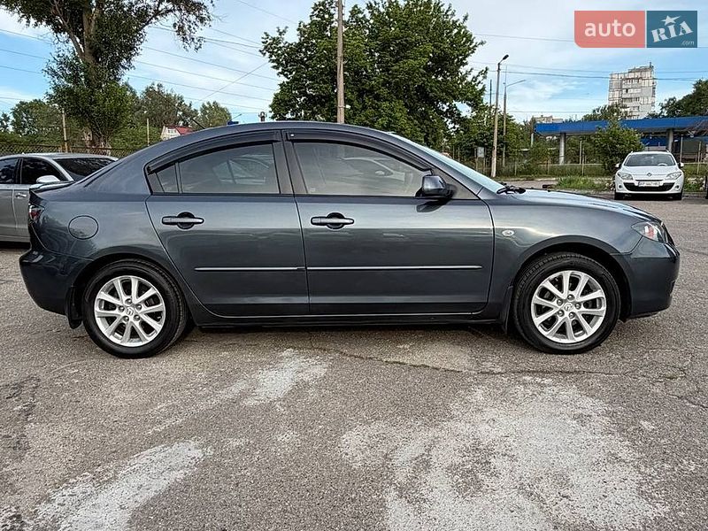 Седан Mazda 3 2008 в Запорожье