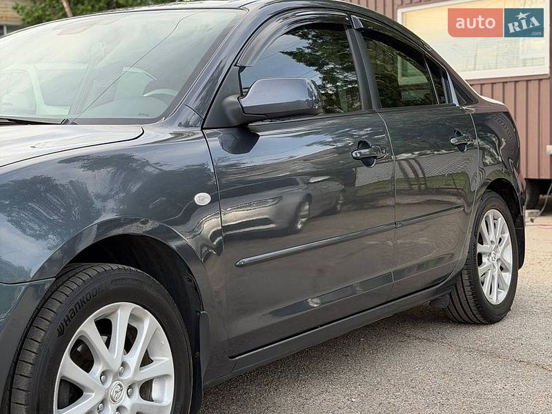 Седан Mazda 3 2008 в Запорожье