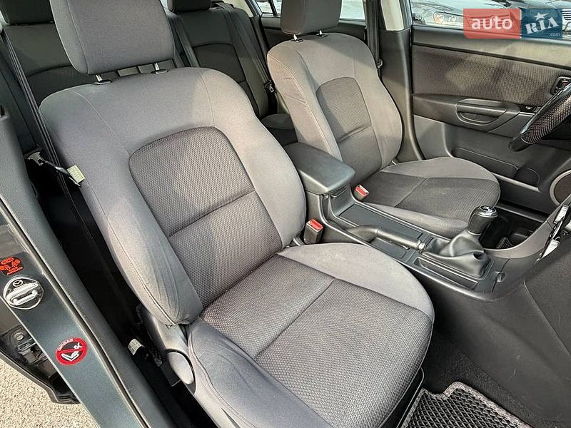 Седан Mazda 3 2008 в Запорожье