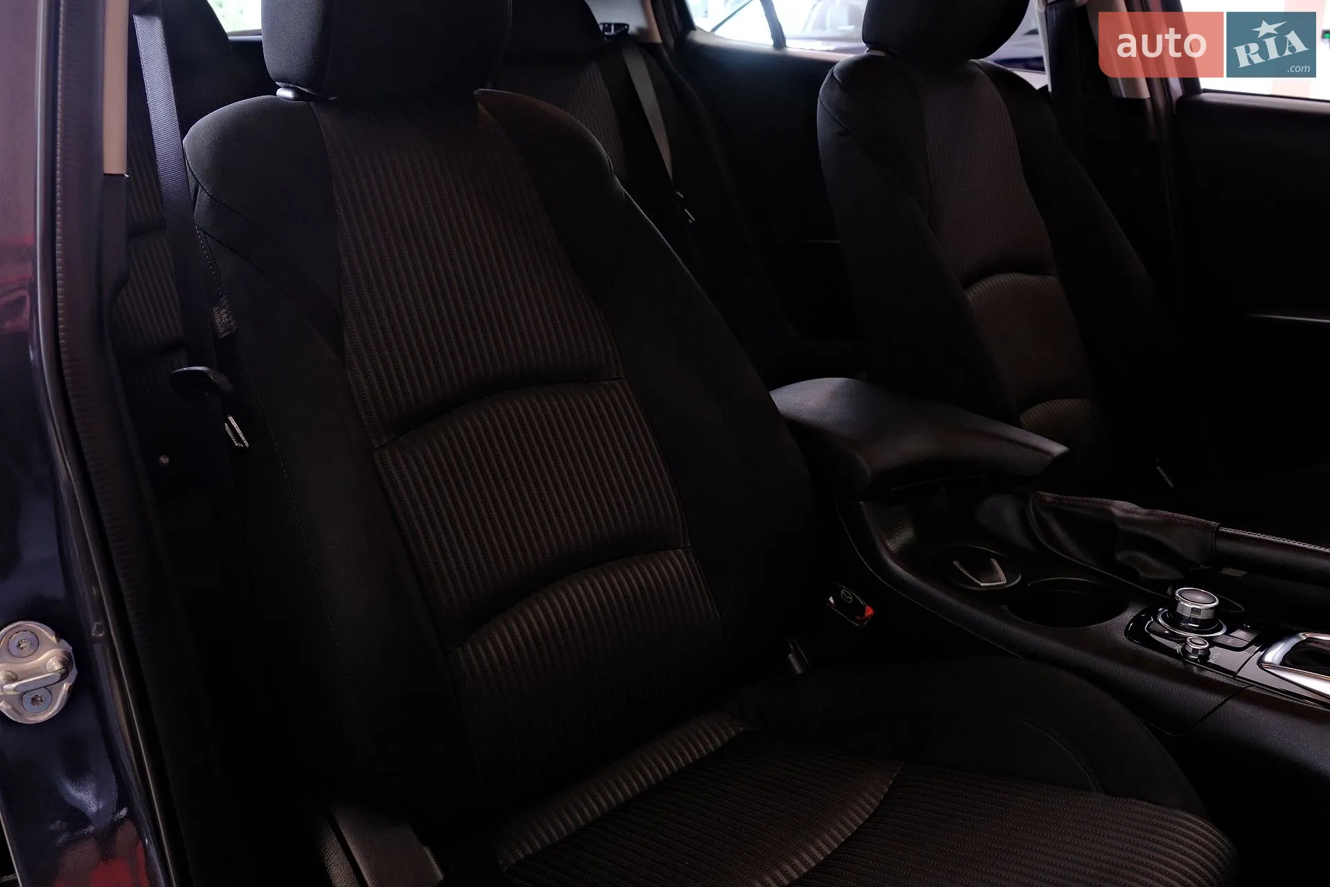2015 Mazda 3 - мініатюра 38