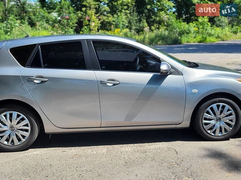 Хэтчбек Mazda 3 2009 в Полтаве