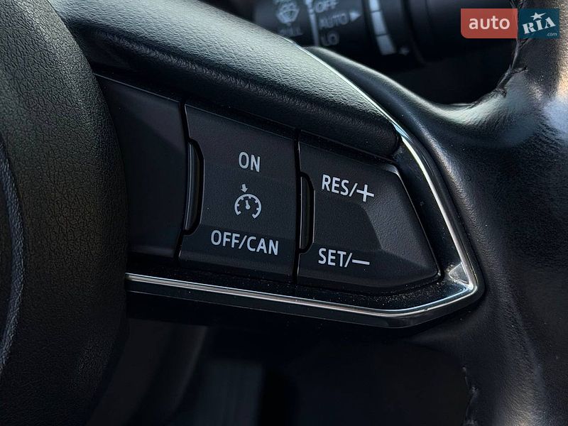 Седан Mazda 3 2017 в Днепре