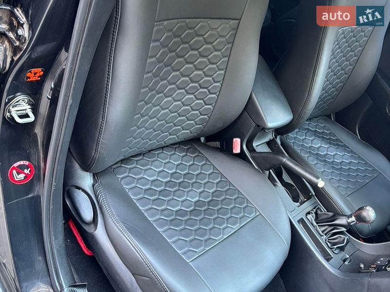 Седан Mazda 3 2005 в Херсоні