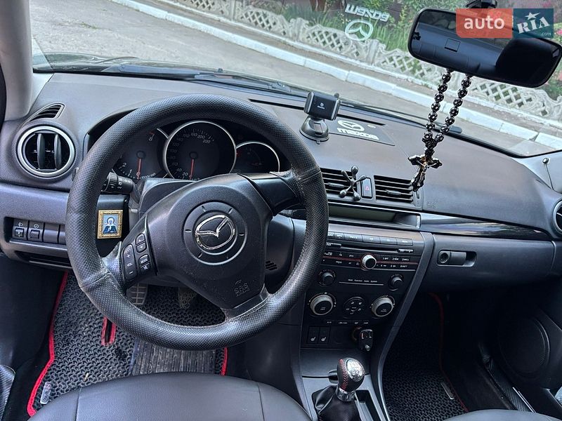 Седан Mazda 3 2005 в Херсоні