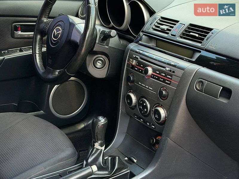 Хэтчбек Mazda 3 2006 в Запорожье