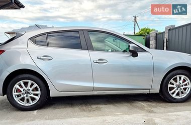 Хэтчбек Mazda 3 2015 в Киеве