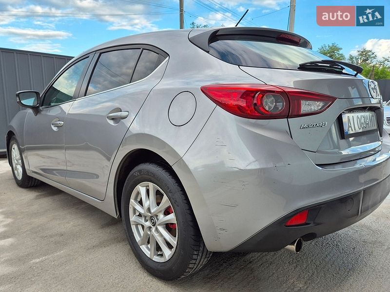 Хэтчбек Mazda 3 2015 в Киеве