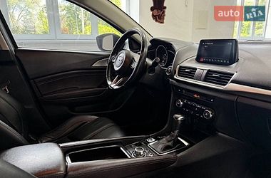 Седан Mazda 3 2018 в Полтаве