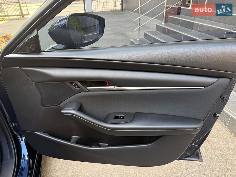 Седан Mazda 3 2019 в Києві
