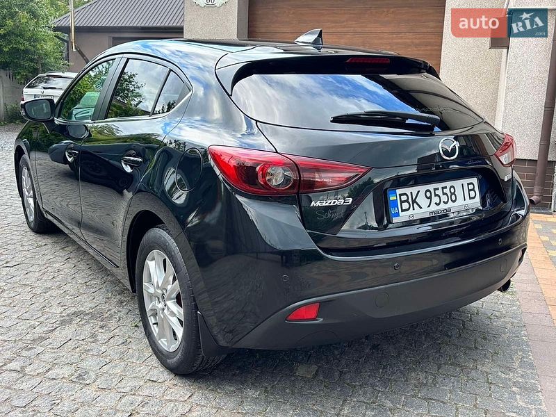 Хетчбек Mazda 3 2016 в Дубні