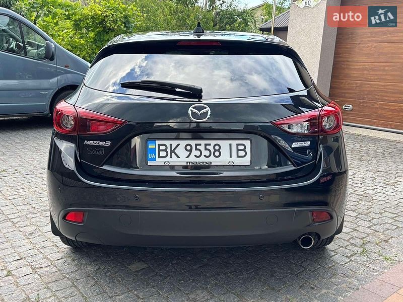 Хетчбек Mazda 3 2016 в Дубні
